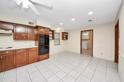 13903 Charlynn Oaks Drive, Houston, TX 77070 - Photo 7