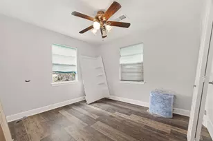 710 Pony Ln, Wallis, TX 77485 - Photo 31