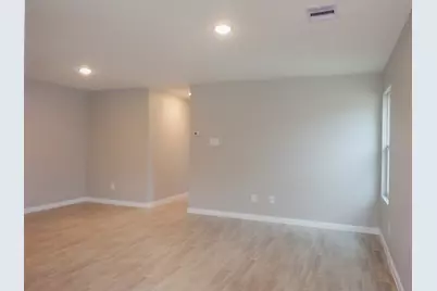 17059 Marie Village Drive, Conroe, TX 77306 - Photo 3