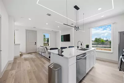 1907 Hailey Street #B, Houston, TX 77026 - Photo 13