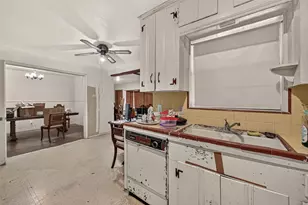 10410 Moorberry Ln, Houston, TX 77043 - Photo 13