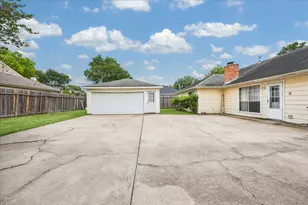 11926 Waldemar Dr, Houston, TX 77077 - Photo 5