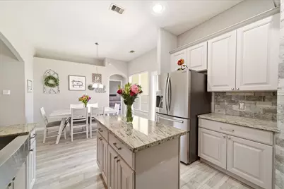 1060 Brigid Court, Dickinson, TX 77539 - Photo 11