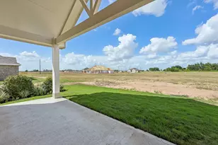 218 Dunovant Dr, Sealy, TX 77474 - Photo 19