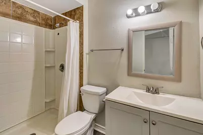 611 Sarah Street, Edna, TX 77957 - Photo 33