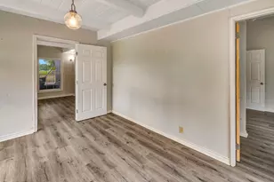 611 Sarah St, Edna, TX 77957 - Photo 35