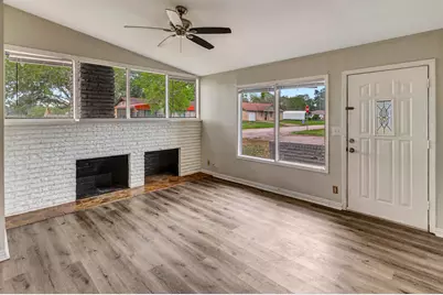 611 Sarah Street, Edna, TX 77957 - Photo 7