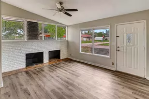 611 Sarah St, Edna, TX 77957 - Photo 7