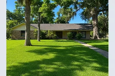 131 Daisy Street, Lake Jackson, TX 77566 - Photo 21