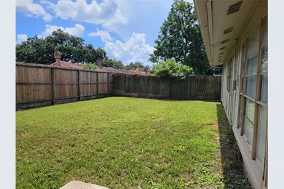 9915 Towne Brook Lane, Sugar Land, TX 77498 - Photo 23