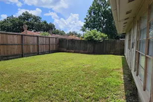 9915 Towne Brook Ln, Sugar Land, TX 77498 - Photo 23