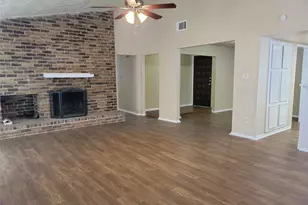 9915 Towne Brook Ln, Sugar Land, TX 77498 - Photo 5