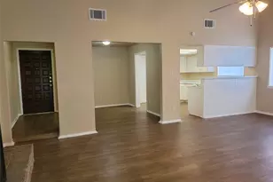 9915 Towne Brook Ln, Sugar Land, TX 77498 - Photo 7