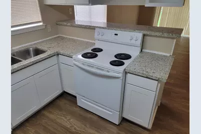 9915 Towne Brook Lane, Sugar Land, TX 77498 - Photo 15