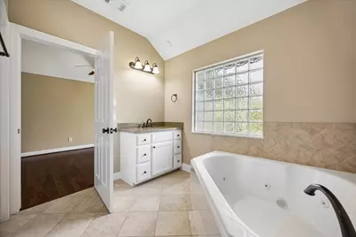 18715 N Thomas Shore Drive, Cypress, TX 77433 - Photo 25