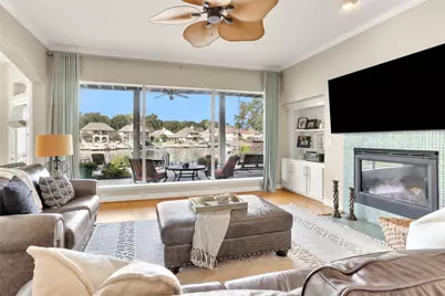 364 Bayshore Drive, Montgomery, TX 77356 - Photo 11