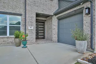 902 Falcon Hollow Ln, Pinehurst, TX 77362 - Photo 5