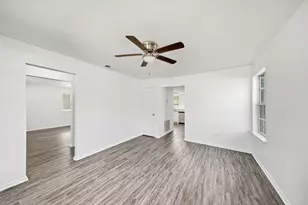 717 Red Oak Ave, Crosby, TX 77532 - Photo 11