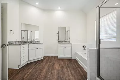 1601 Oak Place Court, Pearland, TX 77581 - Photo 19