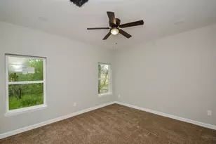 5621 Tommye St, Houston, TX 77028 - Photo 9