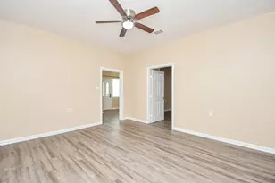 4301 Gregory St, Houston, TX 77026 - Photo 13