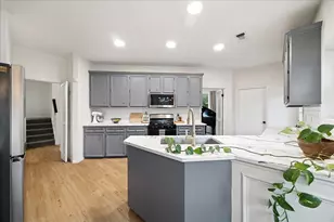 2423 1st St, Stafford, TX 77477 - Photo 13