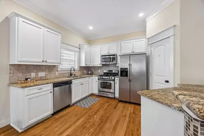 1017 W 16th Street, Houston, TX 77008 - Photo 1