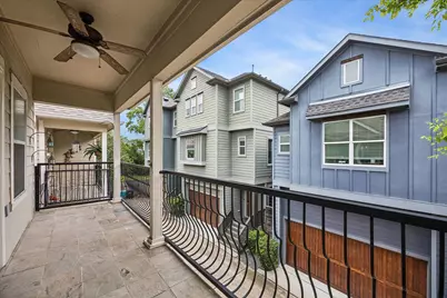 1017 W 16th Street, Houston, TX 77008 - Photo 17