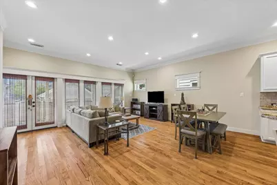 1017 W 16th Street, Houston, TX 77008 - Photo 11