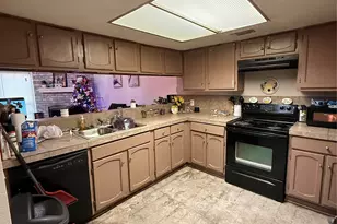 5747 Easthampton, Houston, TX 77039 - Photo 3