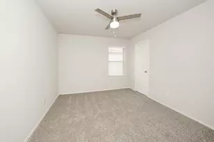 2407 Divot Ln, Navasota, TX 77868 - Photo 7