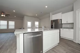 2407 Divot Ln, Navasota, TX 77868 - Photo 9