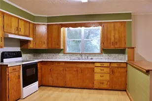 1630 Montezuma St, Columbus, TX 78934 - Photo 11