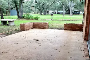 1630 Montezuma St, Columbus, TX 78934 - Photo 35