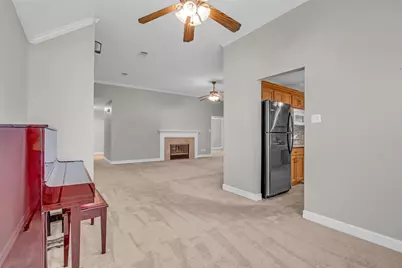 8122 Perch, Baytown, TX 77523 - Photo 9