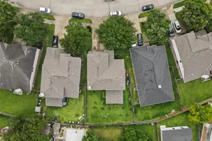 7611 Clarendon Bend Ln, Richmond, TX 77407 - Photo 1