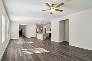 16707 Sterling Clf St, Conroe, TX 77302 - Photo 7