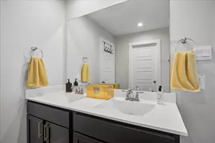3034 Crown Gate Dr, Houston, TX 77047 - Photo 19