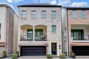 10923 Grove Tree Ln, Houston, TX 77043 - Photo 1