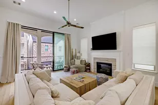 10923 Grove Tree Ln, Houston, TX 77043 - Photo 11