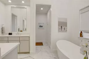 3317 W 11th St, Houston, TX 77008 - Photo 29