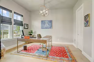 3317 W 11th St, Houston, TX 77008 - Photo 5