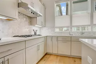 3317 W 11th St, Houston, TX 77008 - Photo 15