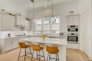 3317 W 11th St, Houston, TX 77008 - Photo 3