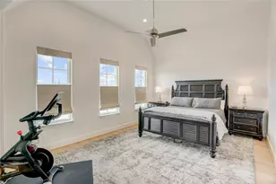 3317 W 11th St, Houston, TX 77008 - Photo 5