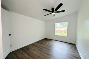 16344 Lone Star Ranch Dr, Conroe, TX 77302 - Photo 21