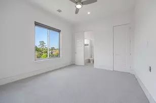 7327 Shadyvilla Pointe Dr, Houston, TX 77055 - Photo 37