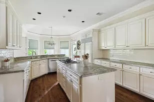 3 Blalock Pines Ct, Hedwig Village, TX 77024 - Photo 13
