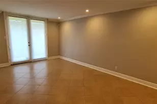 3300 Yorktown St, Houston, TX 77056 - Photo 3