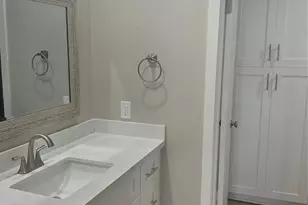 3300 Yorktown St, Houston, TX 77056 - Photo 5